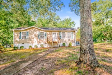 6482 Chrissy Dr Pinson, AL 35126
